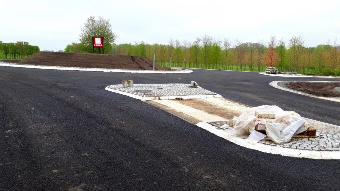 W. Marsand -Der neue Kreisel auf der Appelbüttler Straße ist ab Pfingstmontag befahrbar