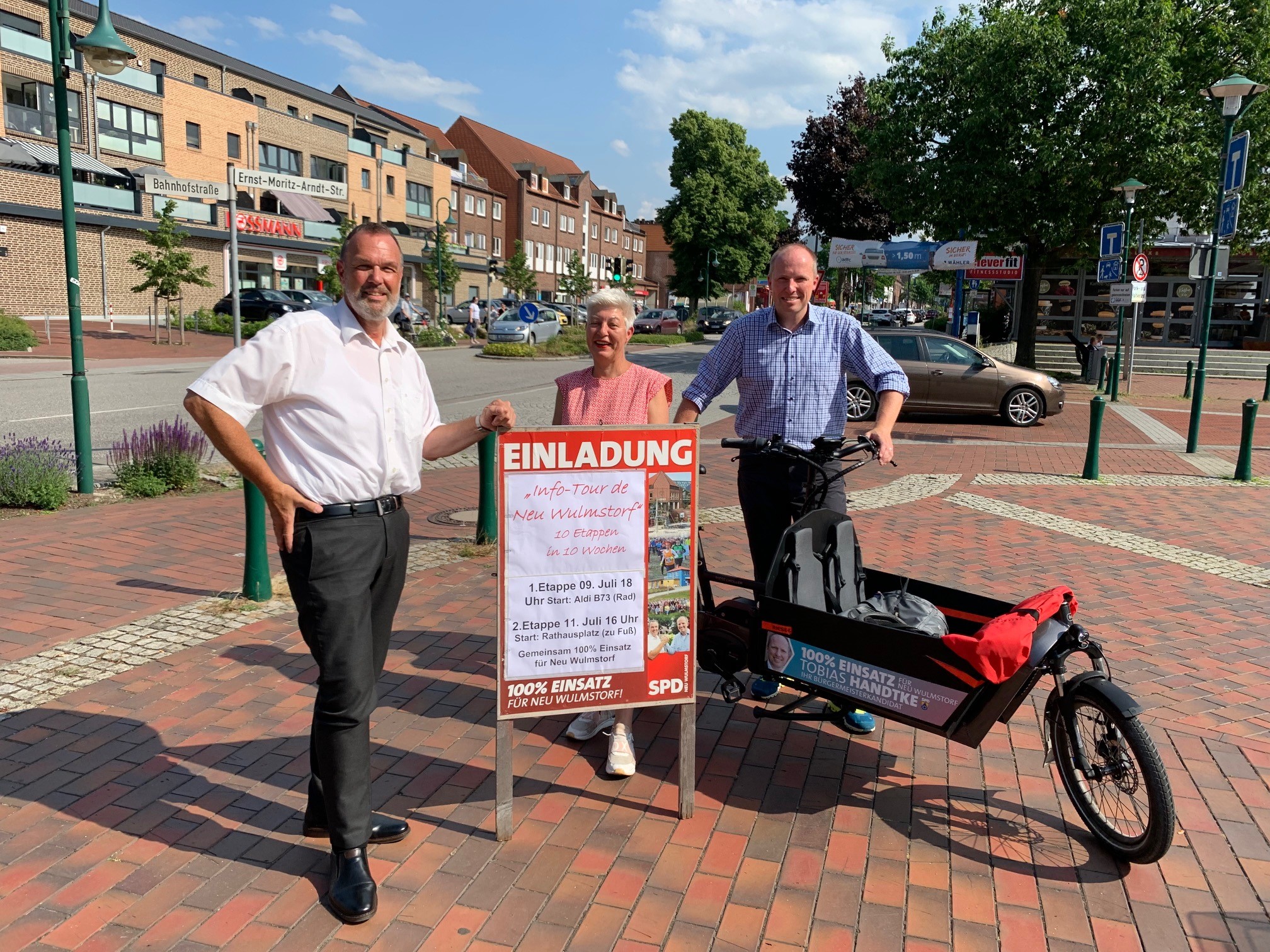 SPD -Nach dem Erfolg bei der Bürgermeisterwahl und den Kommunalwahlen wurde Petra Andersen (hier mit Thomas Grambow (l.) und dem frischgebackenen Bürgermeister Tobias Handtke)  zur neuen SPD-Fraktionsvorsitzenden im Gemeinderat gewählt.