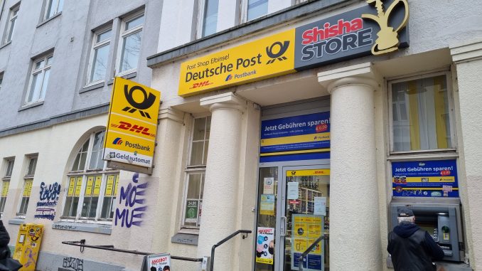 Die Wilhelmsburger können aufatmen: Die Postshop-Filiale in der Veringstraße bleibt erhalten Foto: au