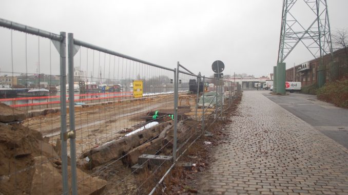 mk -Die Verzögerung der Kaimauer-Sanierung des Treidelweges hat negative Auswirkungen für die Freizeit-Branche im Harburger Binnenhafen